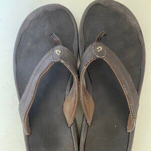 Olukai leather flip flops